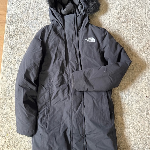 The North Face Dark Charcoal Gray Winter Coat - Picture 1 of 8